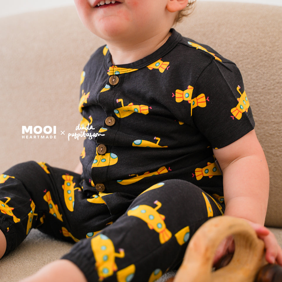 Mooi X Dinda Puspitasari Setelan Bayi Ollie Long Button Set
