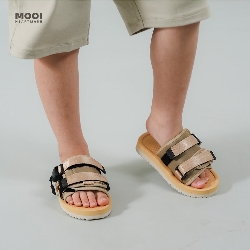 Mooi Sandal Traveling Anak Yoshi