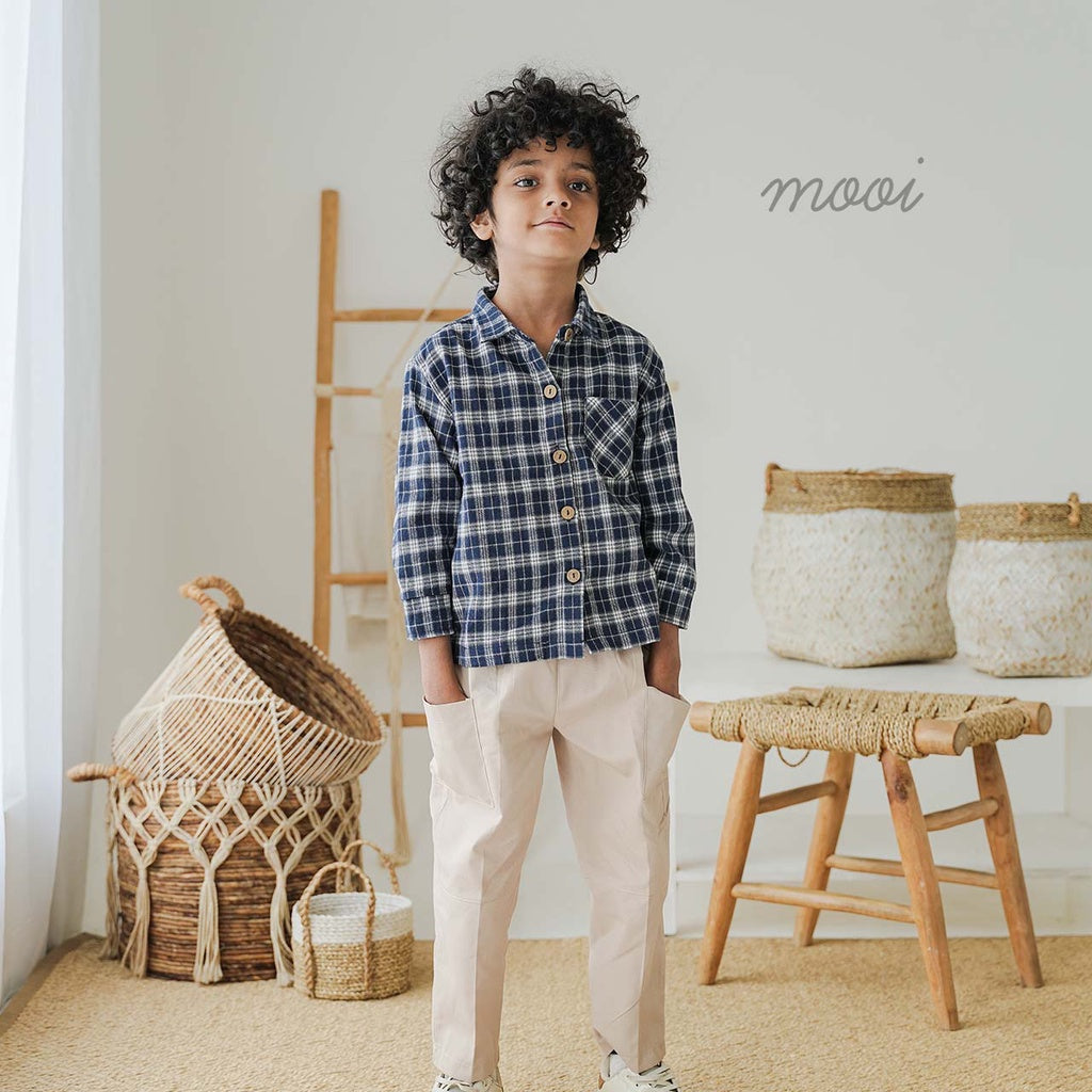 Mooi Kemeja Anak Flanel Hugo Shirt