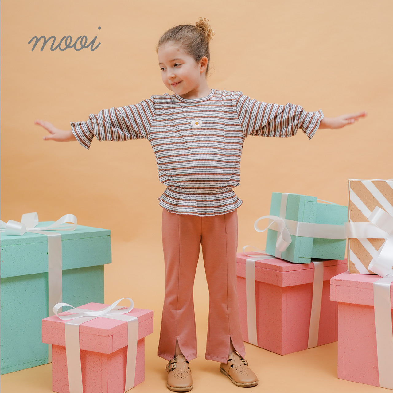 Mooi Atasan Anak Perempuan Daniele Rib Striped Top