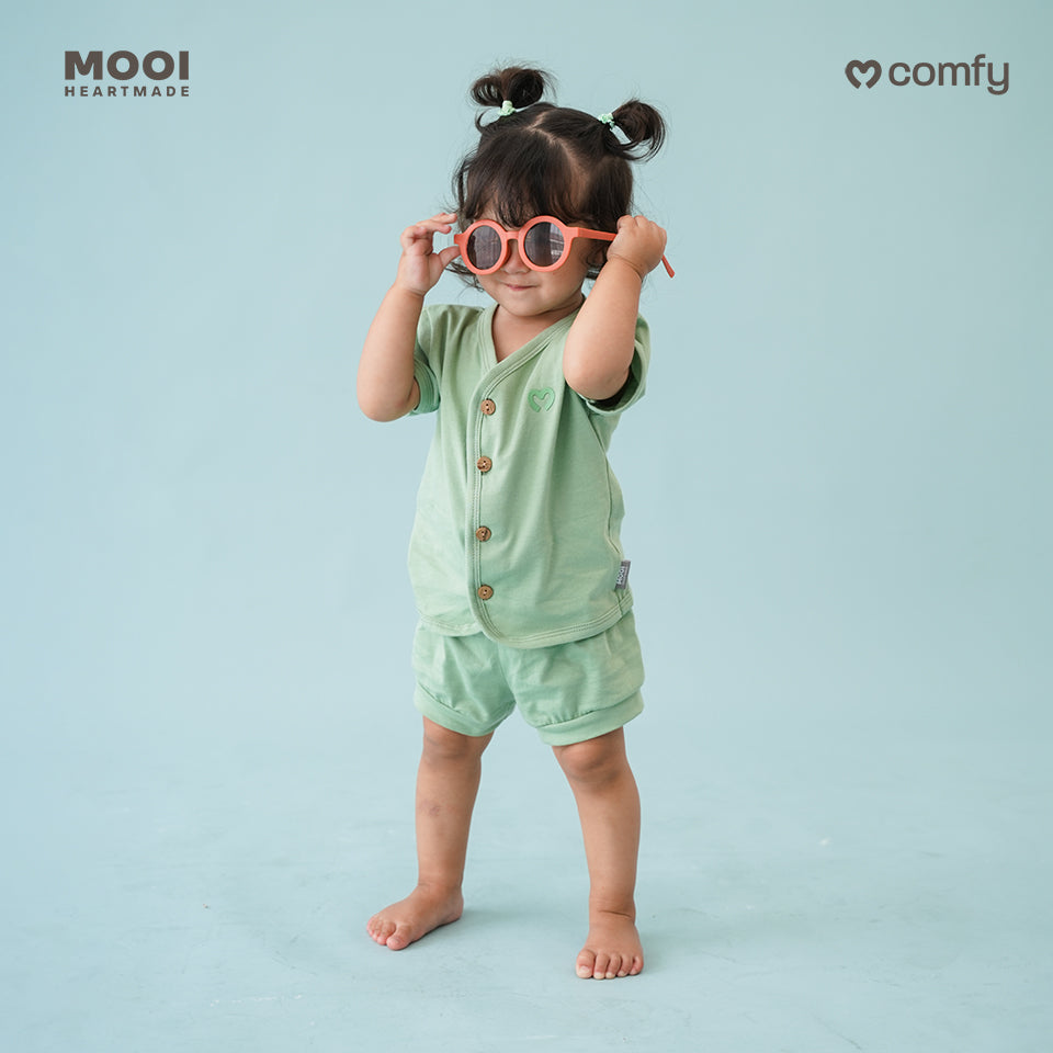 Mooi Setelan Pendek Bayi Comfy Baby Short Button Set
