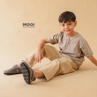 Mooi Celana Panjang Chinos Anak Deo Basic Pants