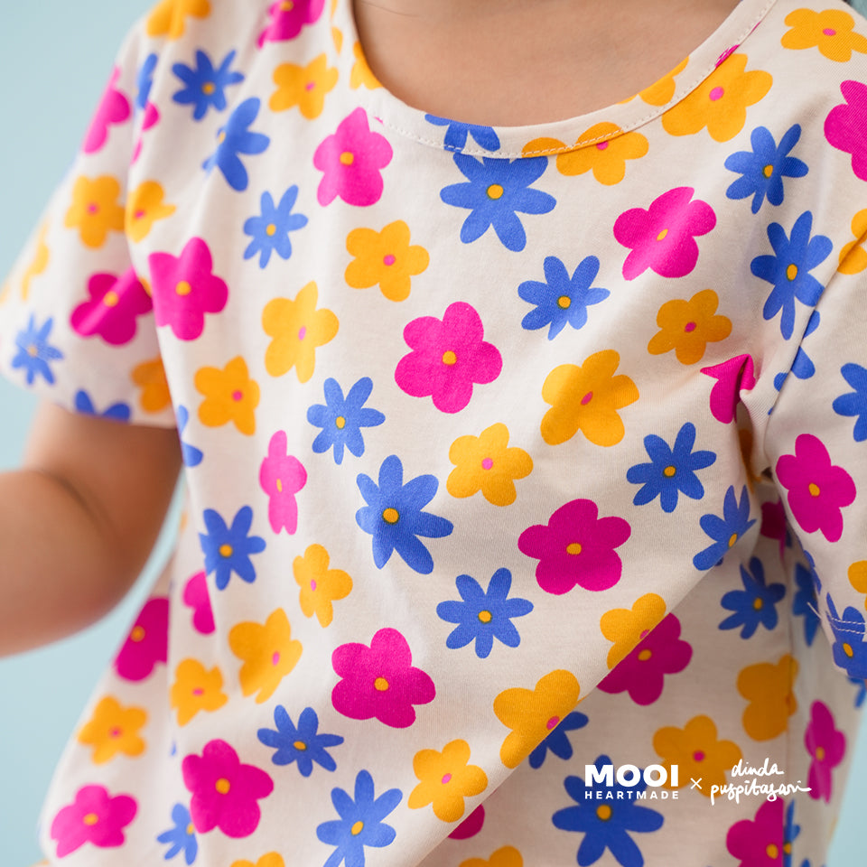 Mooi X Dinda Puspitasari Atasan Anak Perempuan T-shirt Tee