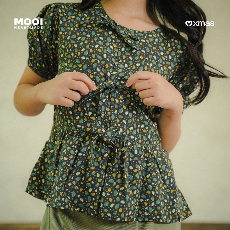 Mooi Atasan Anak Perempuan Christmas Collection Claire Top