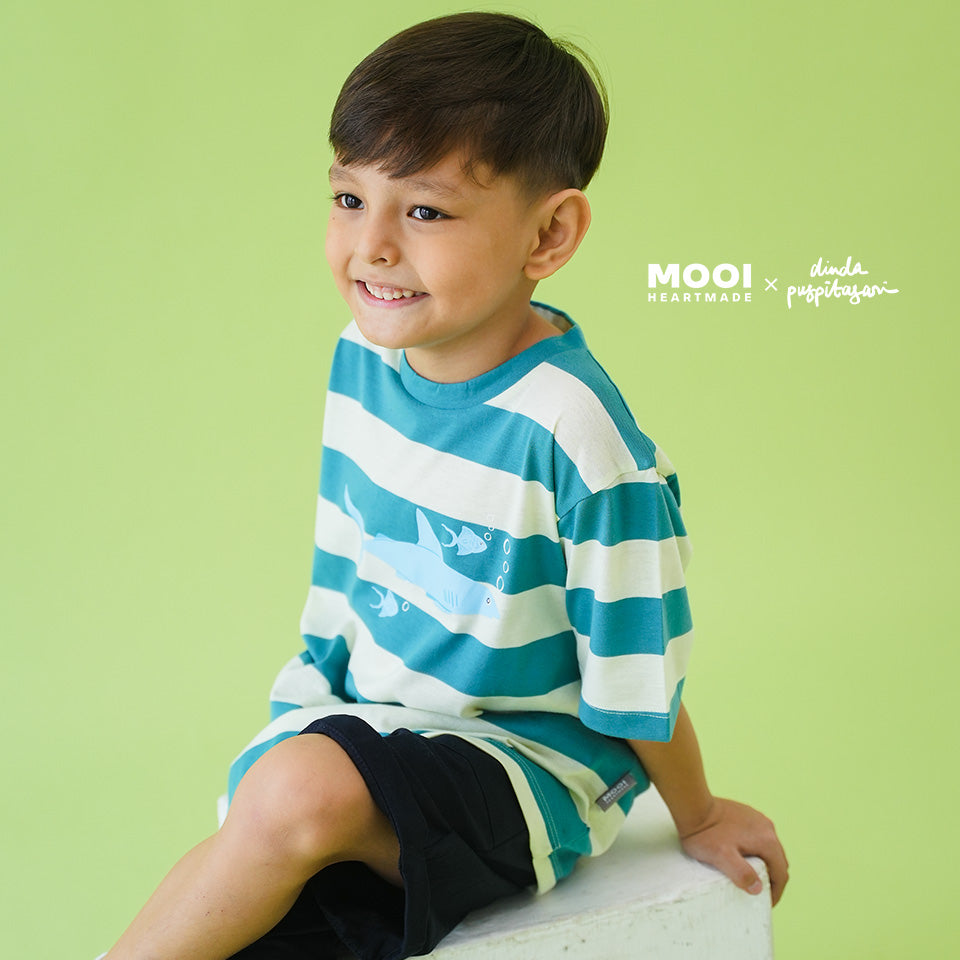 Mooi X Dinda Puspitasari Kaos Anak Unisex Zein Striped Tee