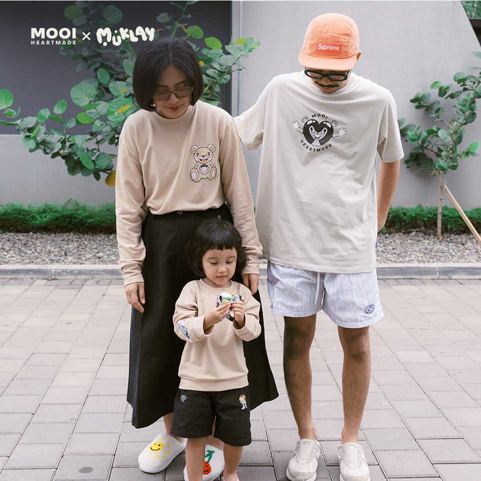 Mooi X Muklay Sweater Dewasa Unisex Sweater Basic Adult