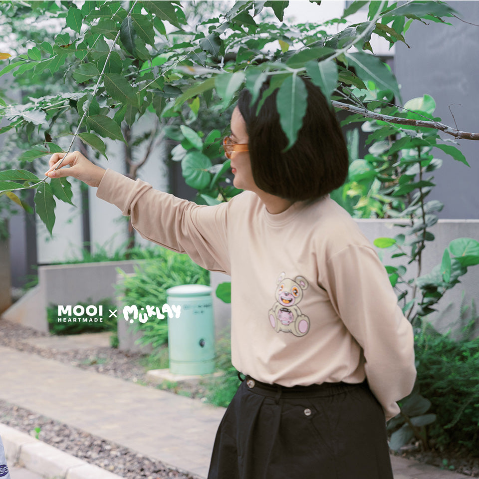 Mooi X Muklay Sweater Dewasa Unisex Sweater Basic Adult