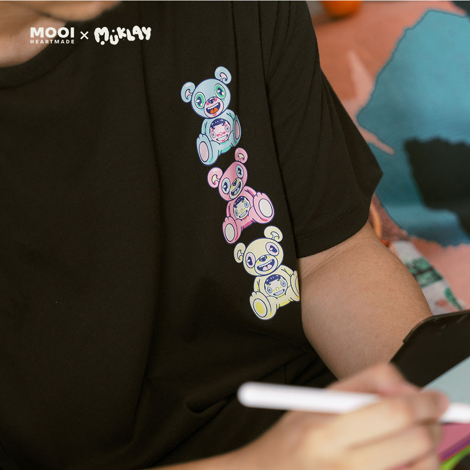 Mooi X Muklay Kaos Dewasa Unisex Graphic Tee Adult