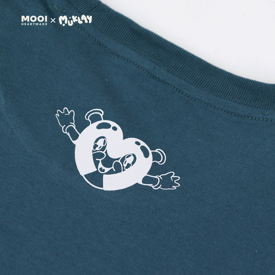 Mooi X Muklay Kaos Dewasa Unisex Graphic Tee Adult