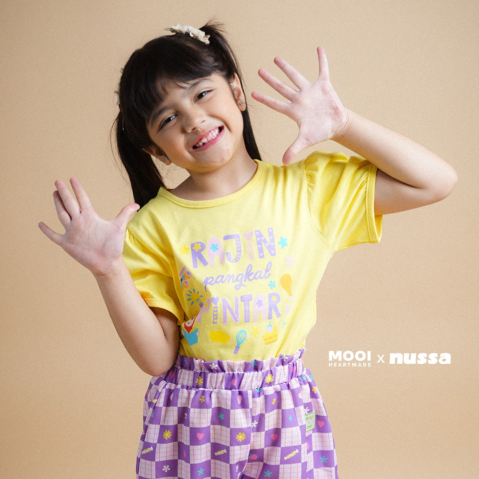 Mooi x Nussa Kaos Anak Perempuan Rarra Tshirt Graphic