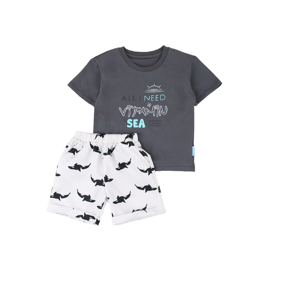 Mooi X Dinda Puspitasari Setelan Anak Kio Graphic Tee Set