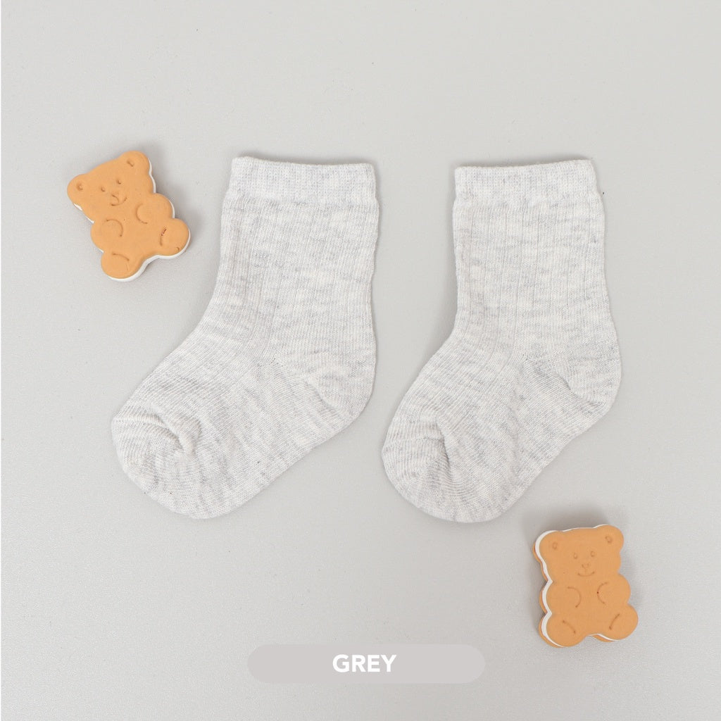 Mooi Basic Socks Kaos Kaki Anak Polos