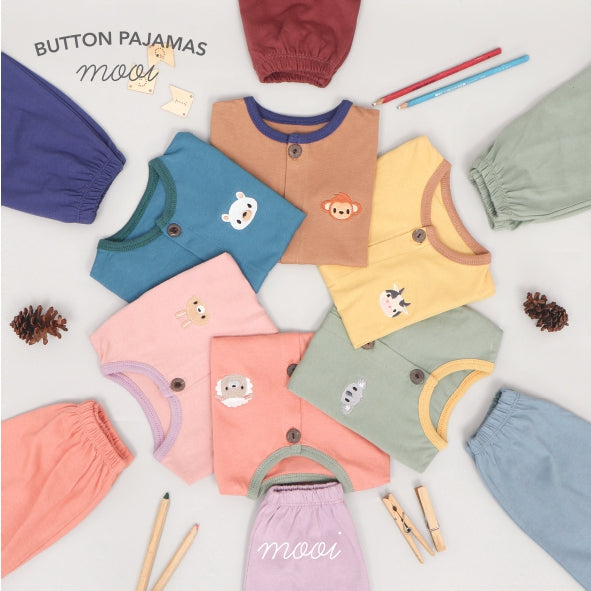 Mooi Setelan Piyama Bayi Tricolor Button Pajamas