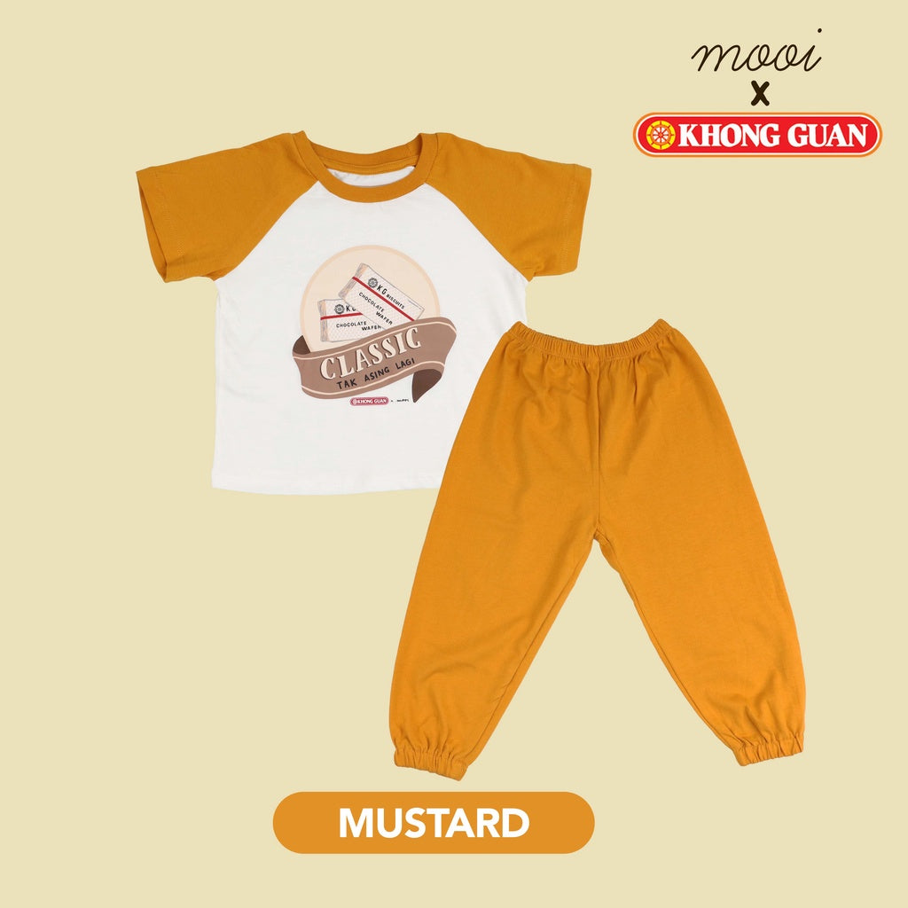 Mooi x Khong Guan Setelan Anak Long Graphic Set