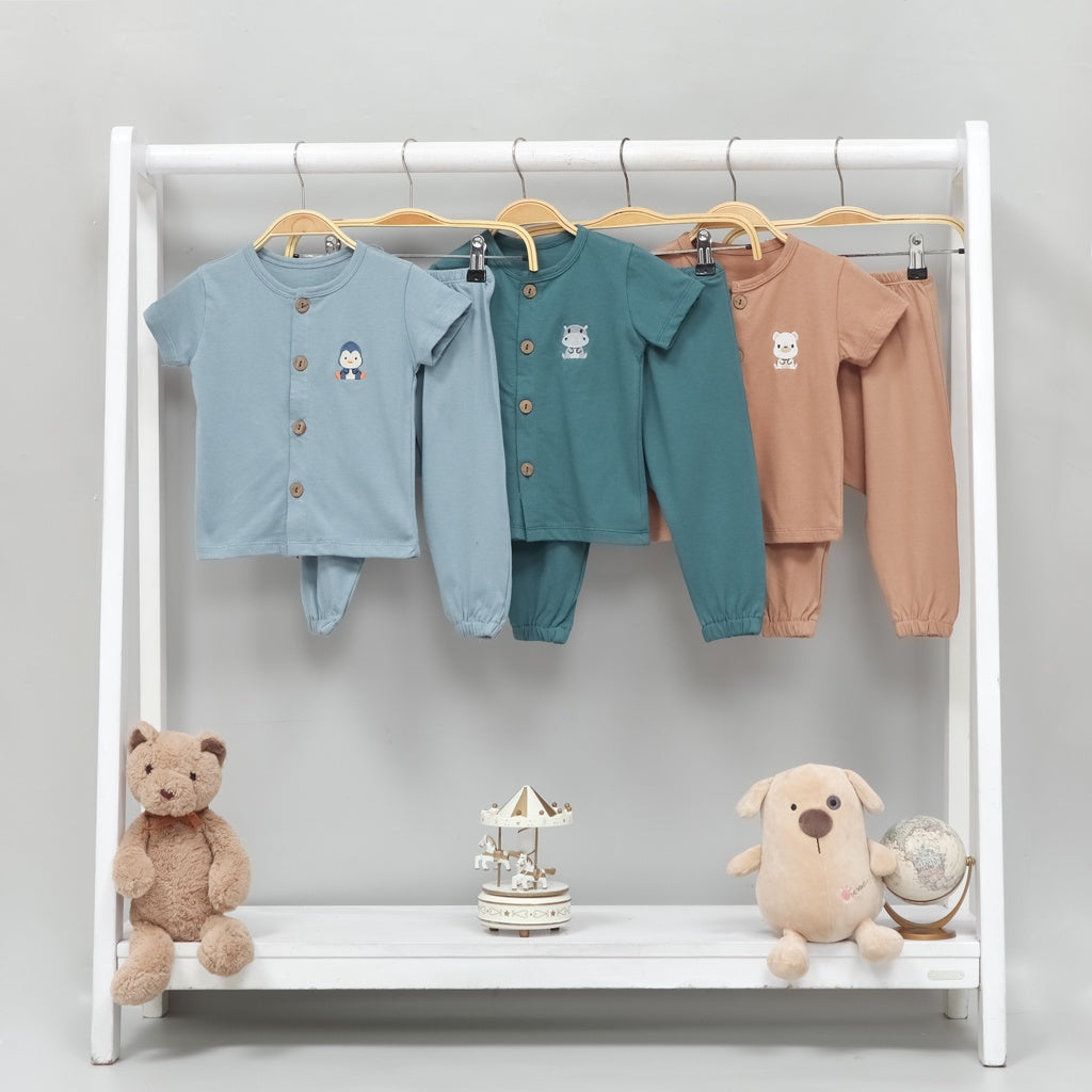 Mooi Setelan Piyama Bayi Button Pajamas
