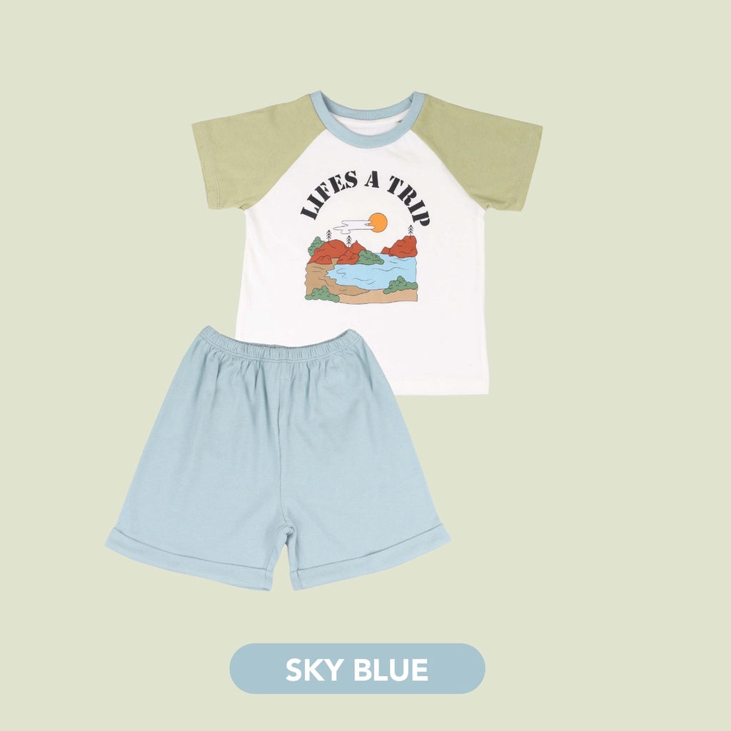 Mooi Setelan Anak Graphic Tee Set Adventure