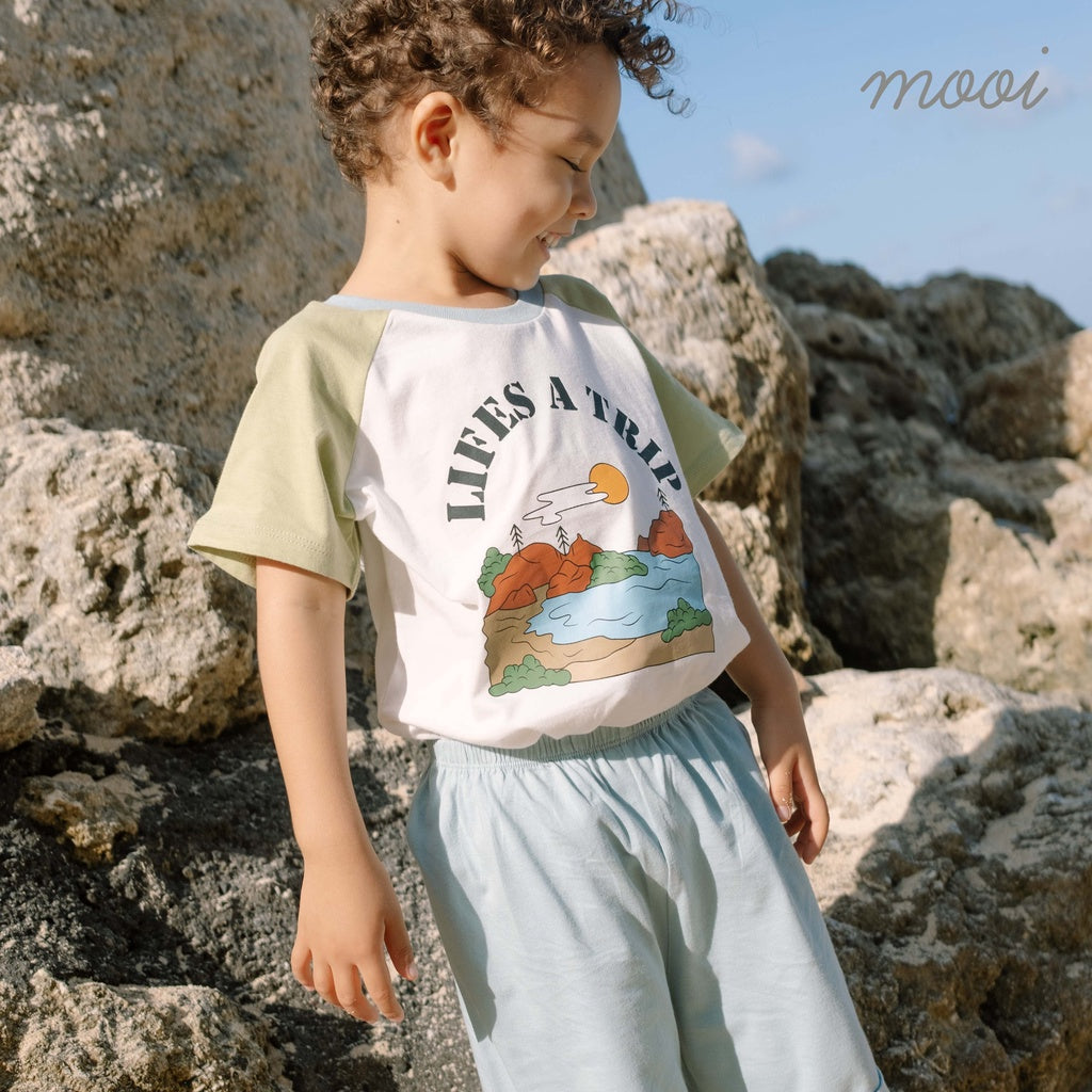 Mooi Setelan Anak Graphic Tee Set Adventure