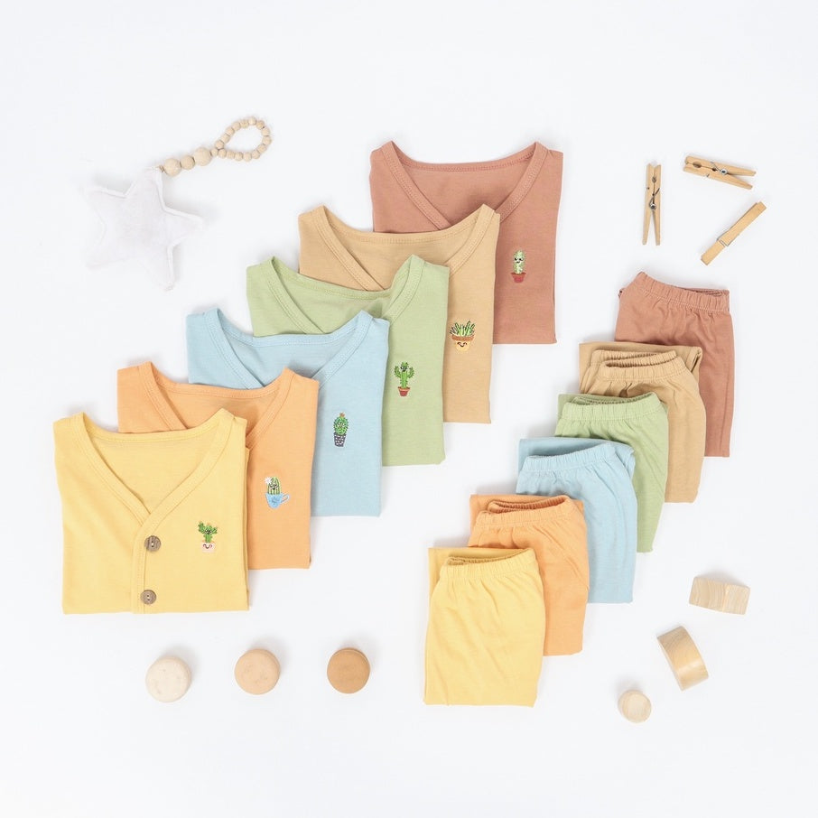 Mooi Setelan Panjang Bayi Long Button Set